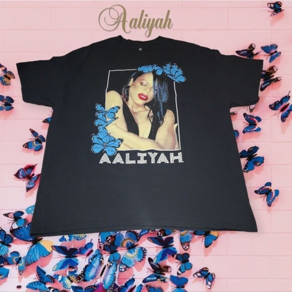 Ripple Junction Unisex Aaliyah Butterfly Graphic T-Shirt Black XL